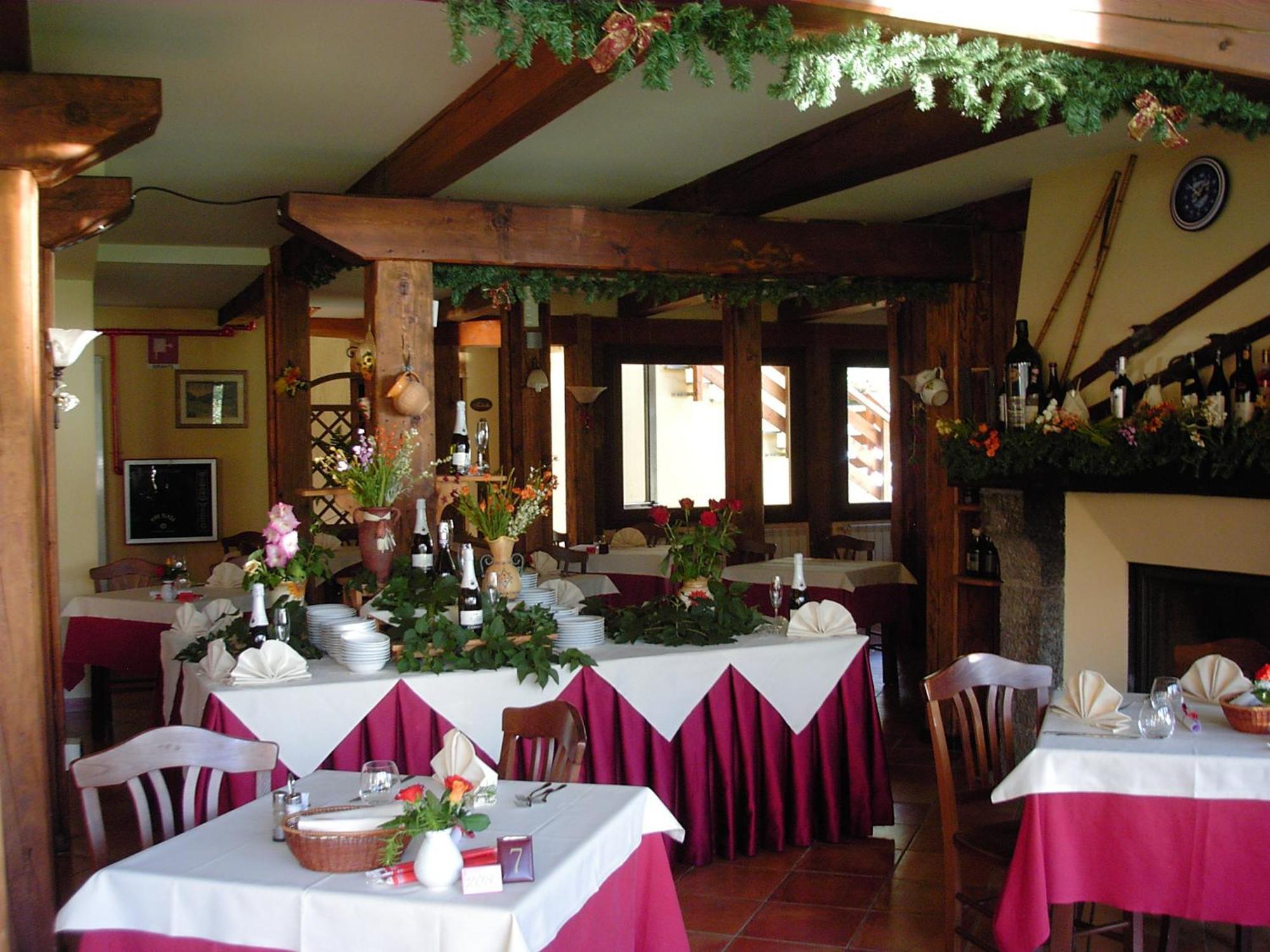 Hotel Ca Fiore Bardonecchia Buitenkant foto