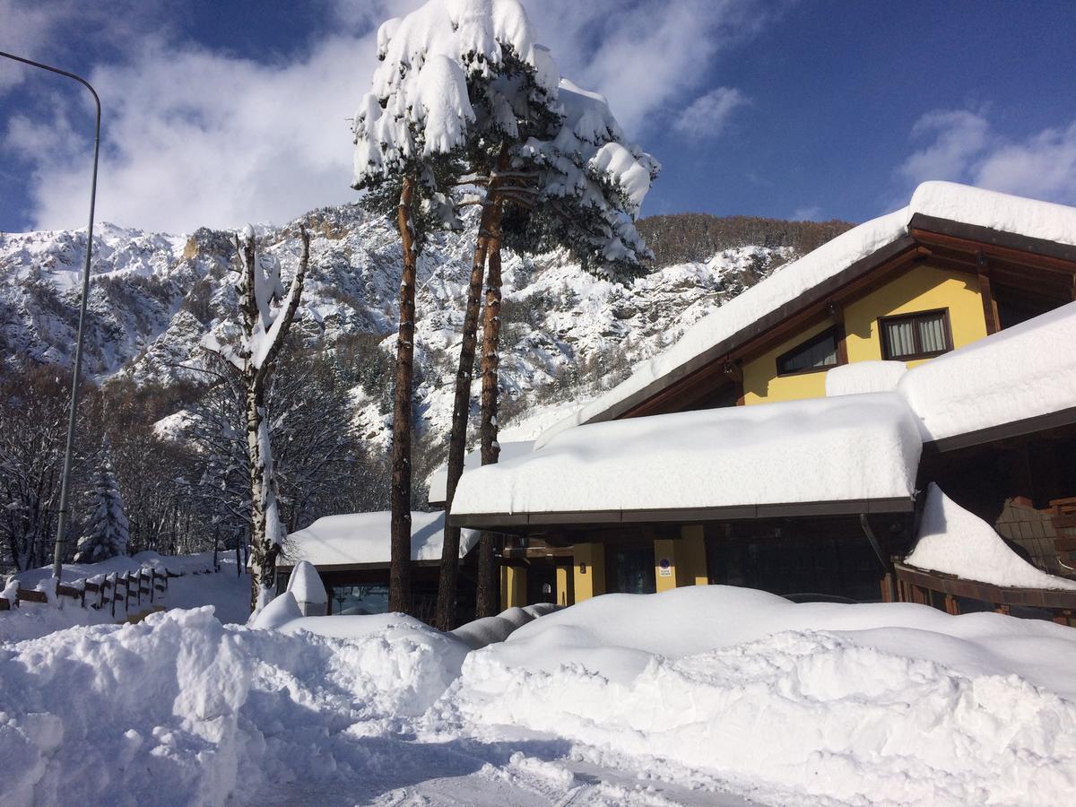 Hotel Ca Fiore Bardonecchia Buitenkant foto