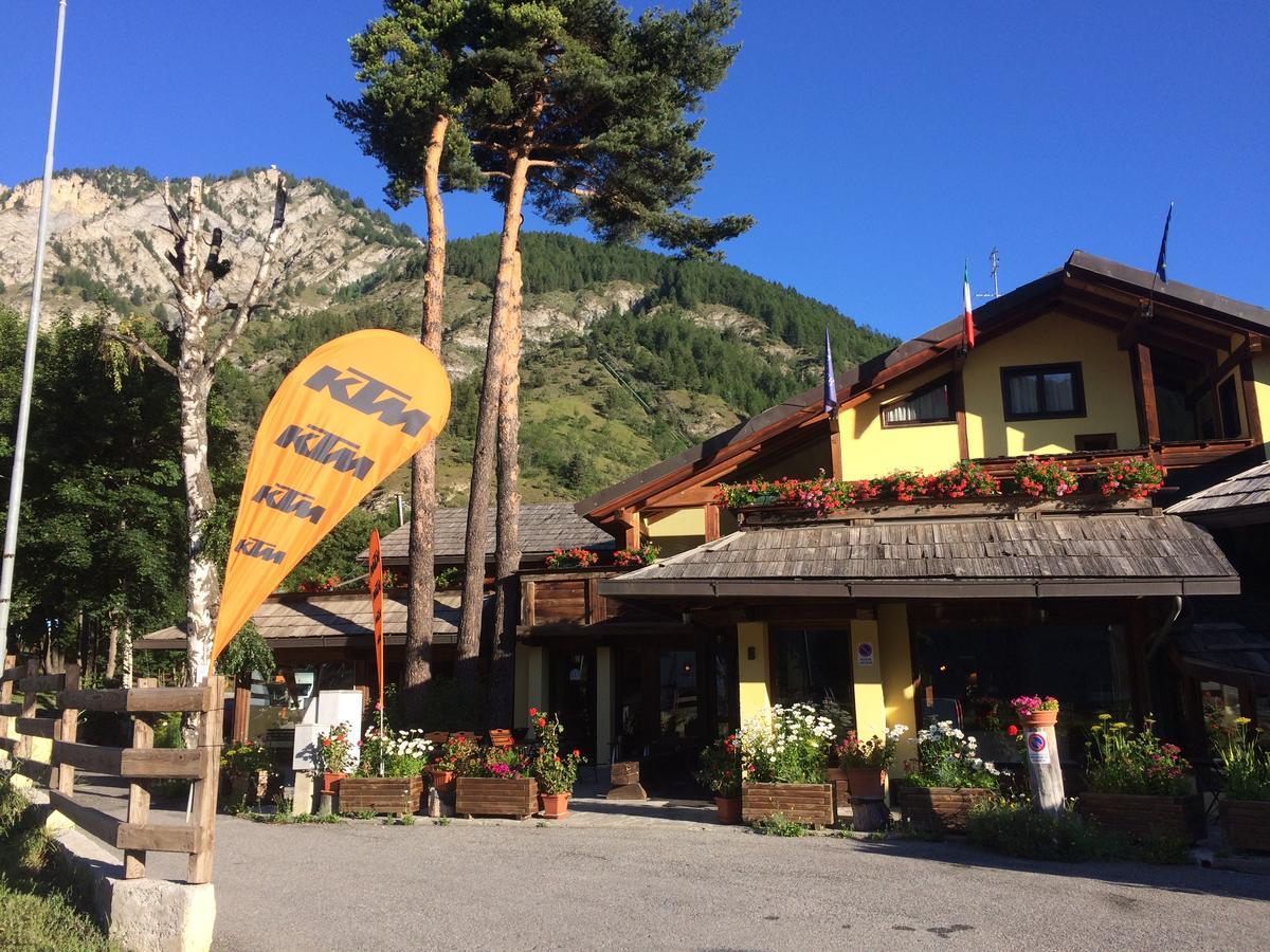 Hotel Ca Fiore Bardonecchia Buitenkant foto